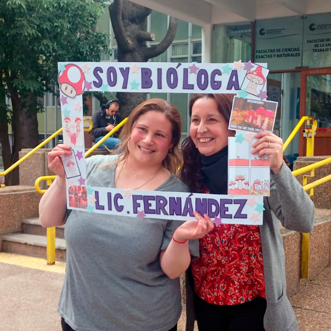 ¡Felicitaciones Licenciada Macarena R. Fernández!